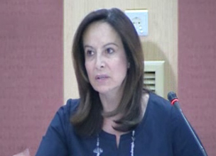 Α.Διαμαντοπούλου: Η κρίση θα περάσει φτάνει να μη γυρίζουμε γύρω από την ουρά μας