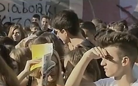 «Δίδακτρα» στα δημόσια σχολεία πρότεινε βουλευτής του ΣΥΡΙΖΑ