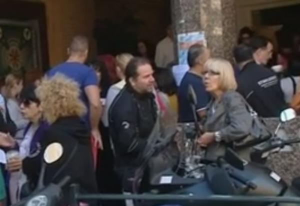 Καταλήψεις δημαρχείων ενάντια στην αξιολόγηση