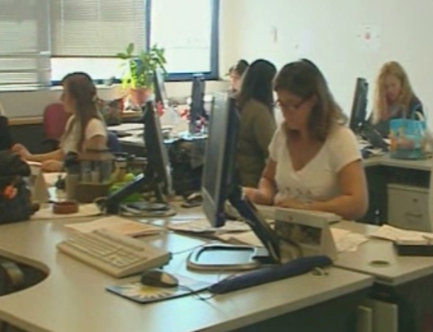 Εξοικονόμηση 2 δισ. ευρώ από μειώσεις στο Δημόσιο