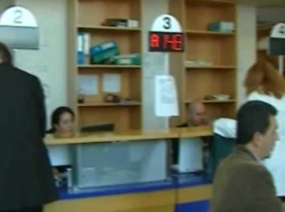 Νέες μειώσεις αποδοχών στο Δημόσιο