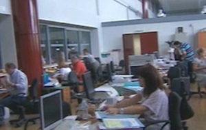 Μείον 15.000 δημόσιους υπαλλήλους έως τα τέλη του 2014