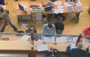 Θα ελεγχθούν τα πιστοποιητικά 622.000 δημόσιων υπαλλήλων