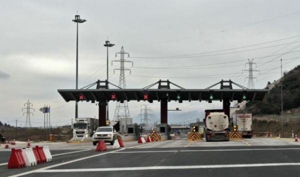 Αυξήσεις στα διόδια από το νέο έτος – Παίρνουν φωτιά στην Εγνατία