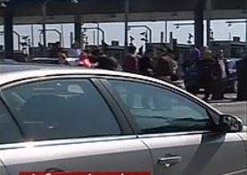 Αντιμέτωπος με υπέρογκα χρέη οπαδός του κινήματος «Δεν Πληρώνω»