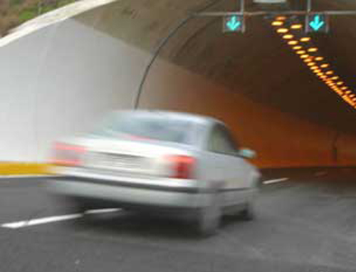 «Τα έργα δεν παγώνουν»