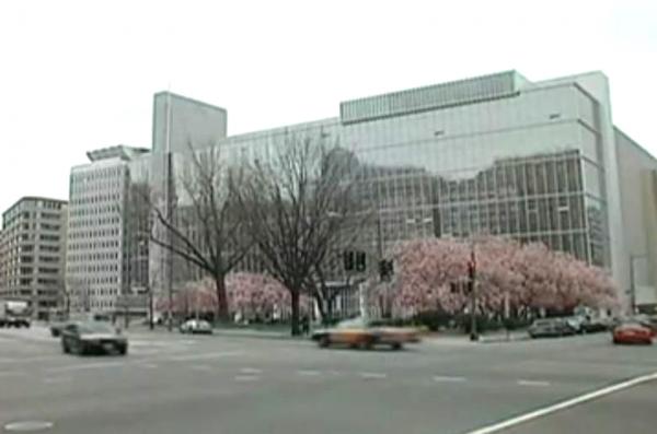 Διαφωνία Κομισιόν-ΔΝΤ μετά την ομολογία του ΔΝΤ για λάθος στην Ελλάδα