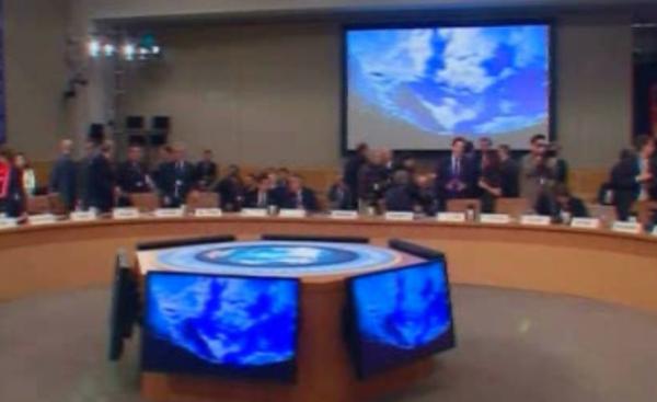 Δ.Ν.Τ.-Παγκόσμια Τράπεζα: «κερδίζει έδαφος η ανάπτυξη»