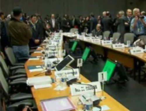 Το ΔΝΤ ενέκρινε την εκταμίευση της τρίτης δόσης του δανείου προς την Ελλάδα