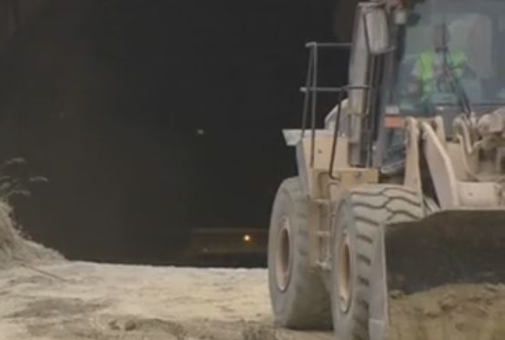 Χρυσοχοΐδης: Είμαστε έτοιμοι με μπουλντόζες για τα οδικά έργα