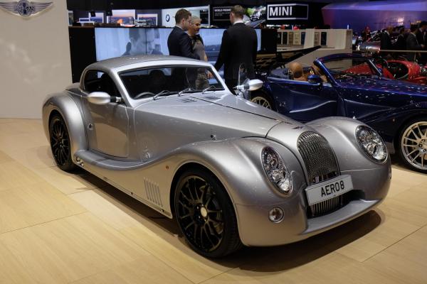H νέα γενιά του ρετρό Morgan Aero8 στο «floor» της ελβετικής έκθεσης