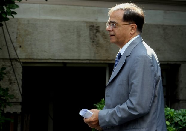 Σε θέσεις μάχης το οικονομικό επιτελείο εν όψει της άφιξης της τρόικας