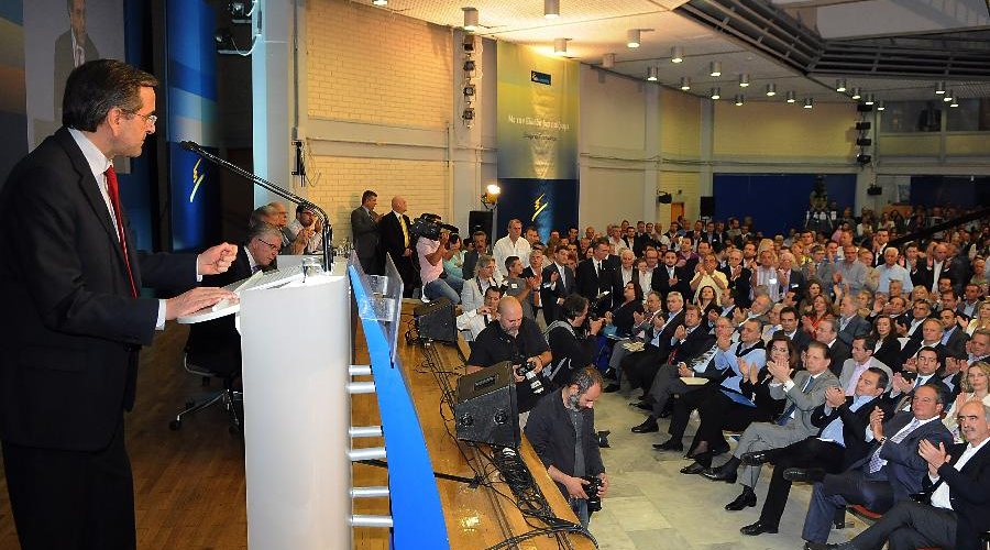 Με σφοδρά πυρά απαντούν τα κόμματα στην ομιλία Σαμαρά στο ΣΕΦ