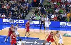 Η Εθνική μπάσκετ λύγισε (83-67) απέναντι στην καλύτερη Ρωσία