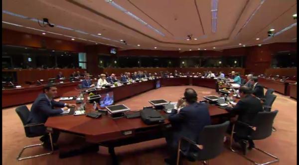 Εικόνα από την αίθουσα λίγο πριν ξεκινήσει η Σύνοδος Κορυφής