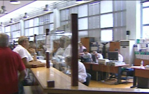 Πιέζει για απολύσεις στο Δημόσιο η τρόικα