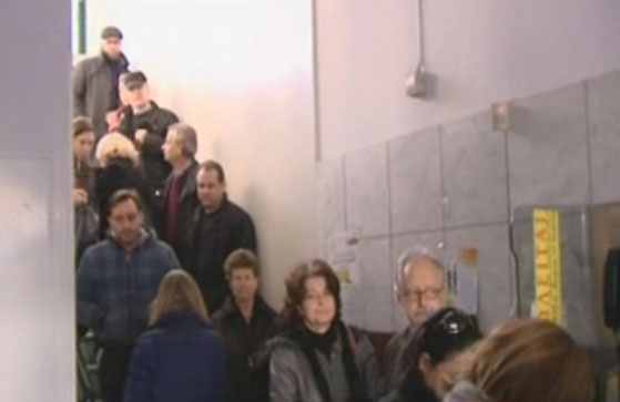 Ουρές στις Εφορίες για την τακτοποίηση εκκρεμοτήτων