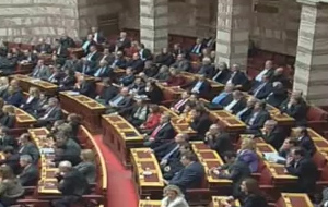 Βουλευτές ζητούν να μην κλείσουν οι εφορίες στις περιφέριές τους