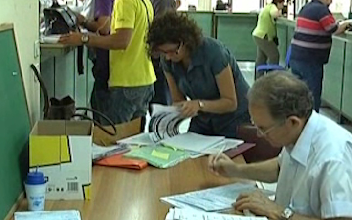 Ανοίγει ο δρόμος για καταργήσεις και συγχωνεύσεις εφοριών