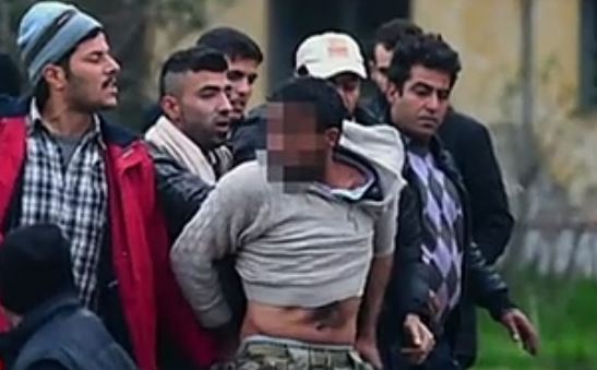 Οι πρόσφυγες που παραμένουν στην Ειδομένη