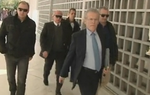 Συνεχίζεται η πολιτική κόντρα για τους δύο εισαγγελείς