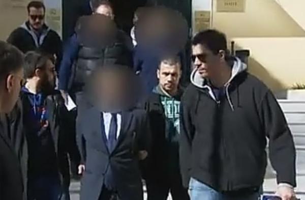 Υπόθεση εκβιασμών: Αναζητούσαν θύματα σε ΔΕΚΟ και πολιτικά γραφεία