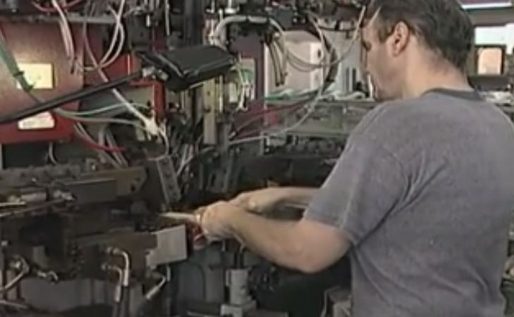 Ελάχιστο εγγυημένο εισόδημα, με κριτήρια το εισόδημα και την ακίνητη περιουσία