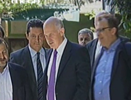 Τέλος στα σενάρια πρόωρων εκλογών επιχειρεί να βάλει ο πρωθυπουργός