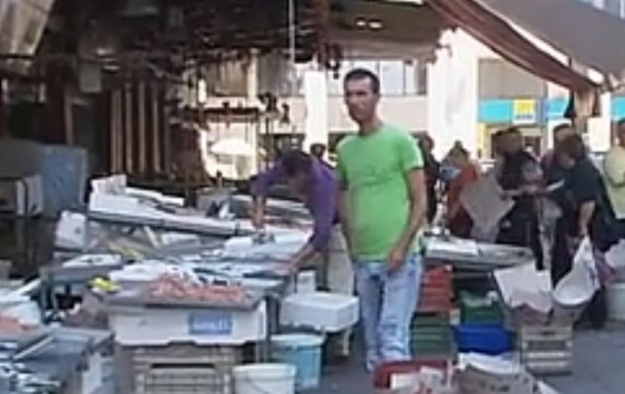 Με τη χρήση καρτών οι συναλλαγές συνταξιούχων και ελεύθερων επαγγελματιών