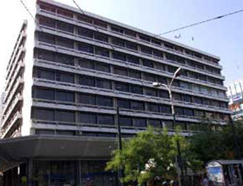 Σκληρό παζάρι στο παρασκήνιο