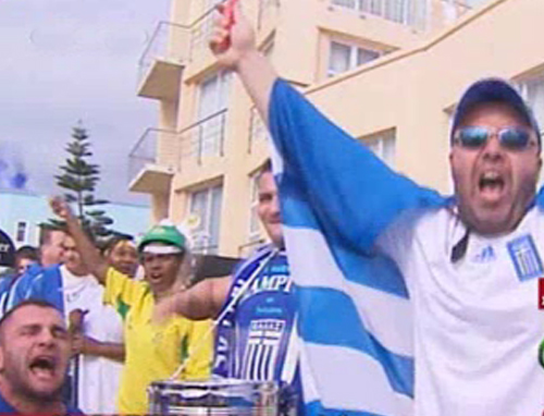 Οι Έλληνες φίλαθλοι υποδέχονται τους παίκτες της Εθνικής