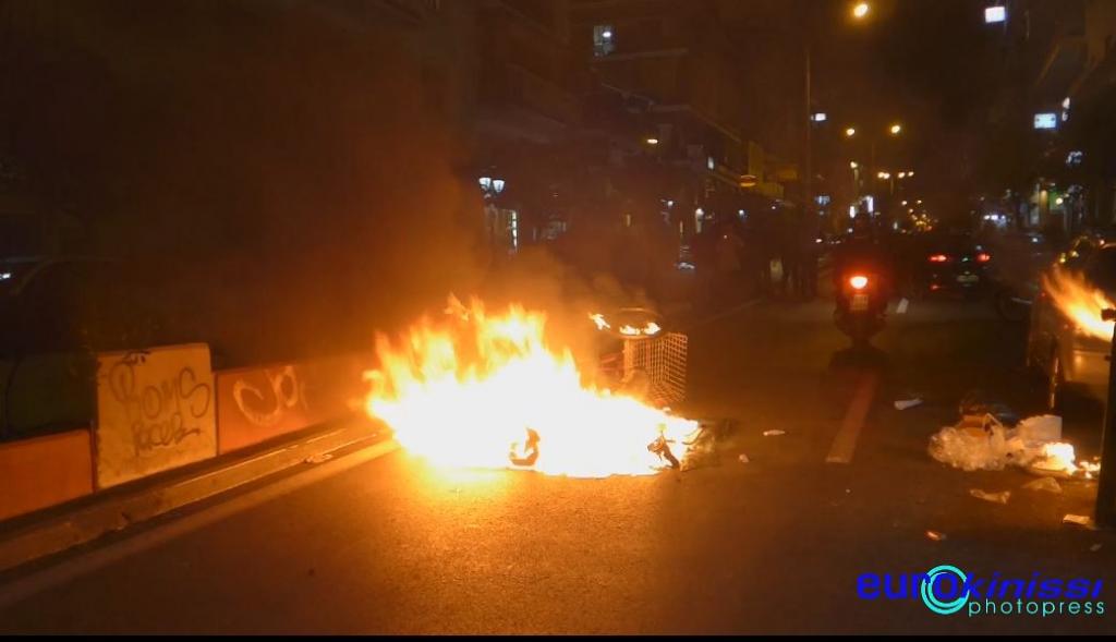 Ζωγράφου: Ένταση στην πορεία διαμαρτυρίας για την εκκένωση της βίλας Ζωγράφου