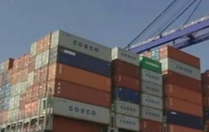 Συμφωνία COSCO-HP για μεταφορά εμπορευμάτων από τον Πειραιά