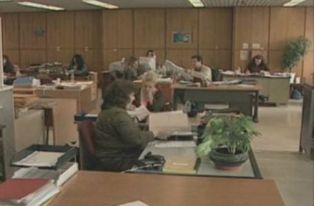 Νέο μαχαίρι από 1/1/2013 στα επιδόματα ανεργίας με τα νέα κριτήρια του ΟΑΕΔ