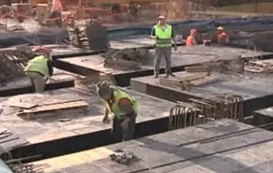 Δεν ψαλιδίζονται επιδόματα-συντάξεις από τη μείωση του μισθού