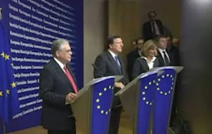 «Υπέρ» ο Γιούνκερ, «κατά» ο Μπαρόζο για τον «επίτροπο» στην Ελλάδα