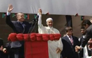 Θερμή υποδοχή του Ερντογάν στη Λιβύη