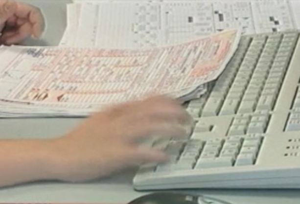 «Συναγερμός» στην κυβέρνηση λόγω μείωσης εσόδων