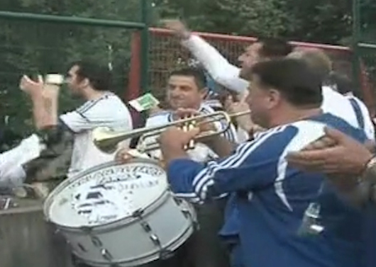 «Εμείς λάθη, ο διαιτητής έγκλημα», είπαν Σάντος και διεθνείς