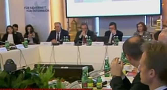 Αυστρία και Δυτικά Βαλκάνια εγκλωβίζουν τους πρόσφυγες στην Ελλάδα