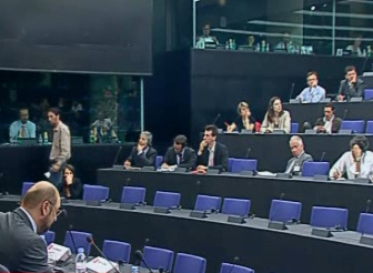 Ευρωβουλευτές κατά Κομισίον για την κρίση