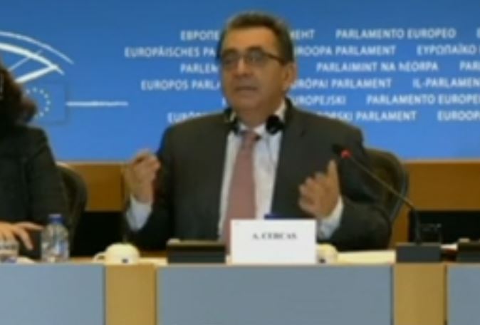 Ευρωελεγκτές: Η τρόικα έδρασε ως χασάπης, παρά ως χειρουργός