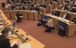 «Ανάκριση» της τρόικας στο ευρωκοινοβούλιο για την Ελλάδα