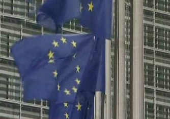 Πυρετώδεις διαβουλεύσεις στην Ευρώπη για τη συμμετοχή ιδιωτών στο πακέτο βοήθειας