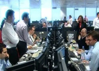 Σε κίνδυνο οι οικονομίες της Ευρωζώνης και των ΗΠΑ υπό την πίεση των αγορών