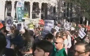 Η Ευρώπη διαδηλώνει ενάντια στα μέτρα λιτότητας