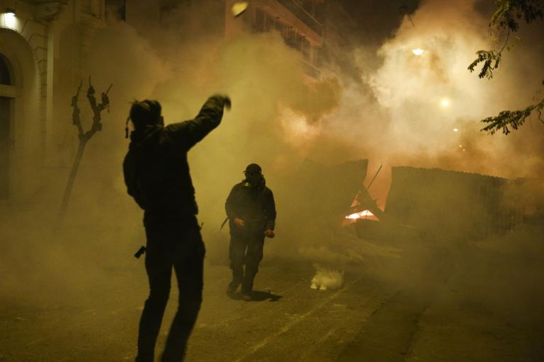 Ποιοι είναι οι 13 συλληφθέντες για τα επεισόδια στα Εξάρχεια