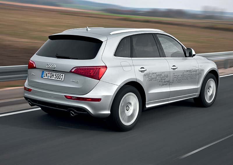 Audi Q5 hybrid quattro 2011