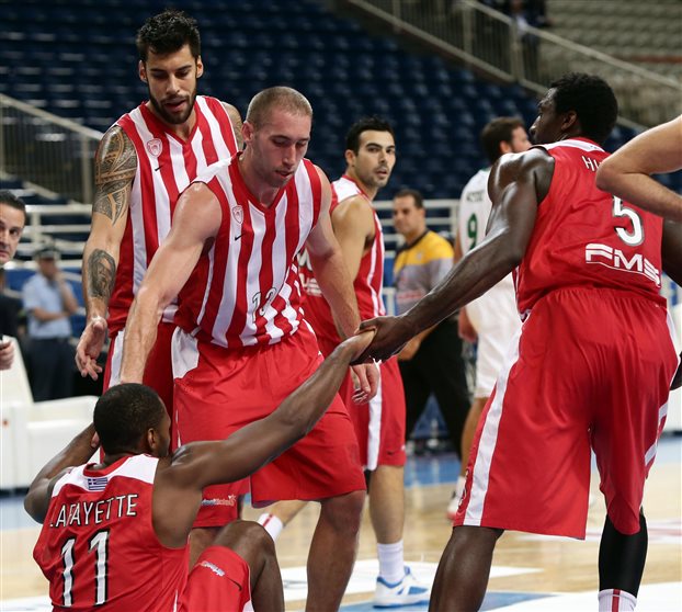 «Διπλό» του Ολυμπιακού στη Βαλένθια με… σούπερ Σπανούλη