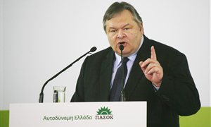 Αυτό το πλαστό σκηνικό δεν δίνει κυβέρνηση μετά τις εκλογές, τόνισε ο Ευ.Βενιζέλος